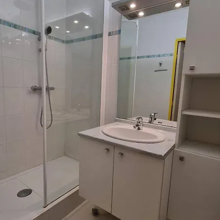 Renove 2 Pieces + Cabine, Vue Mer, Parking - Fr-1-388-117 *